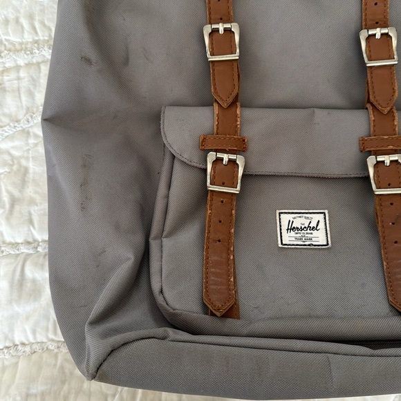 Used Herschel Little America Backpack Grey Gray - Picture 2 of 6